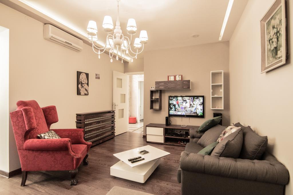 Fiko Center of Belgrade Appartement Buitenkant foto