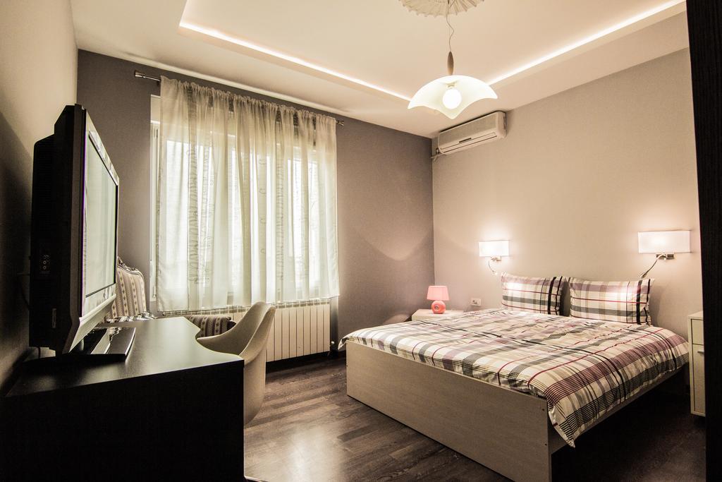 Fiko Center of Belgrade Appartement Buitenkant foto